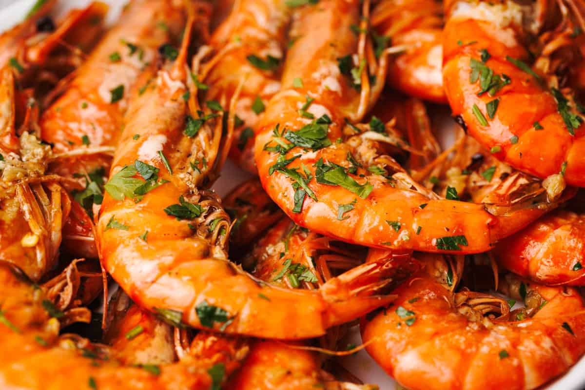 Close-up of garlic shrimp.