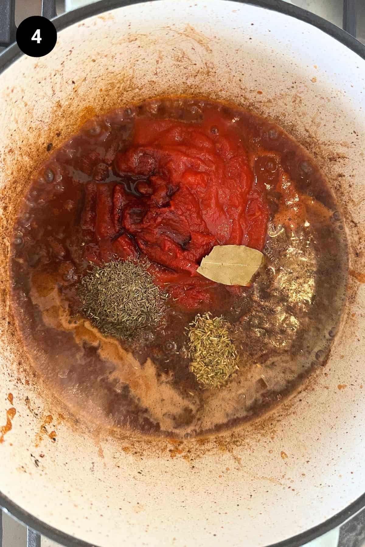 Seasonings added to deglazed pot.